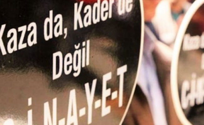 Devrilen vinçin operatörü hayatını kaybetti!