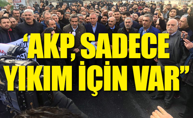 CHP, Zeytinburnu'ndaki yıkım direnişine gitti