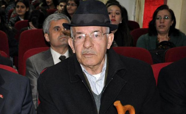 Aşık Veysel'in oğlu Ahmet Şatıroğlu hayatını kaybetti