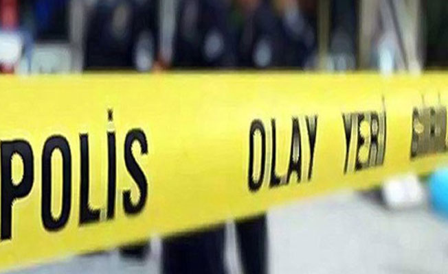 Haliç surlarında bir genç ölü bulundu