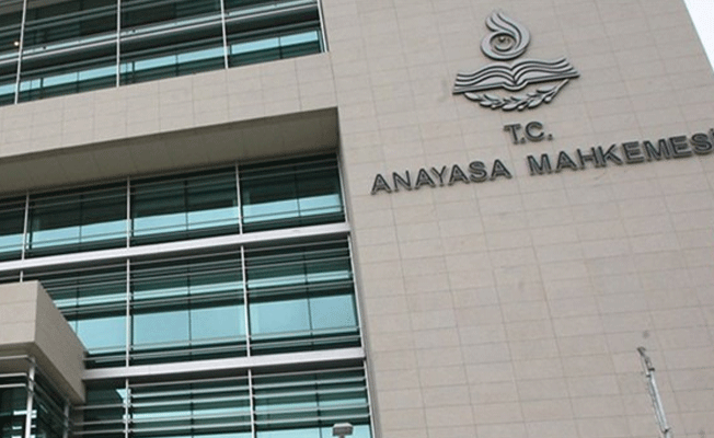 Hukukçu Altıparmak'tan hükümete kritik AYM uyarısı!