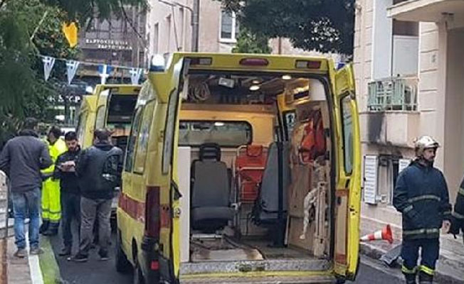 Atina’da huzur evinde yangın: en az iki kişi hayatını kaybetti