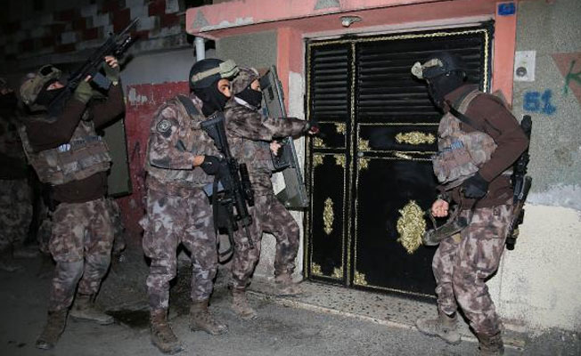 Dinlemeye takılmamak için 'Cono dili' oluşturmuşlar