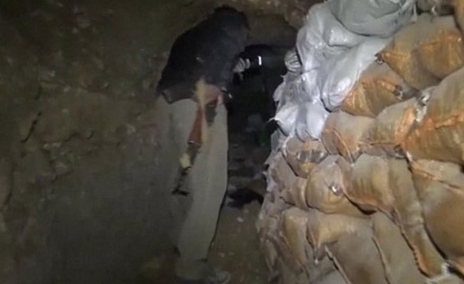 İsrail Gazze şeridinden Mısıra açılan bir tüneli yok ettiğini açıkladı