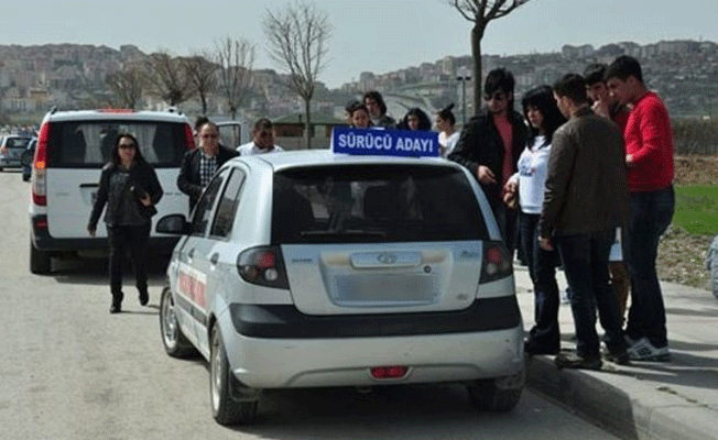 Ehliyette şaşırtan yenilik!