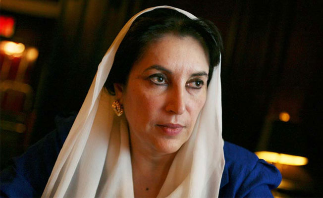 Pakistan'da Butto suikastı üstlenildi