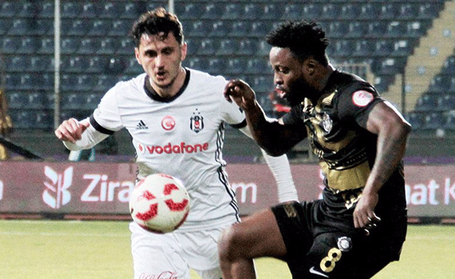 Osmanlıspor Beşiktaş'ı 2-1 mağlup etti