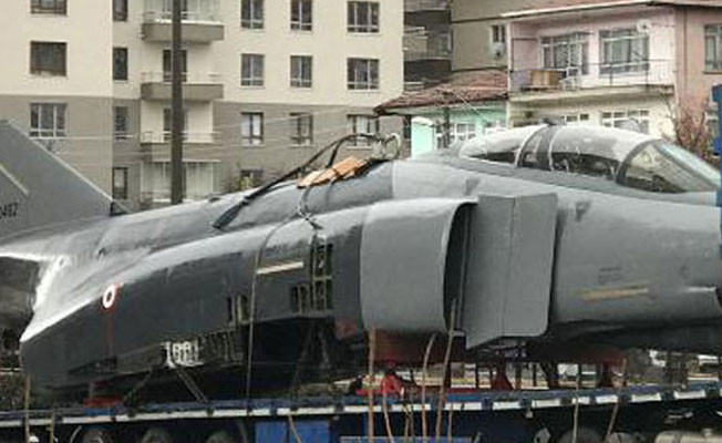 Ankara'da F-4 savaş uçağı hareketliliği!