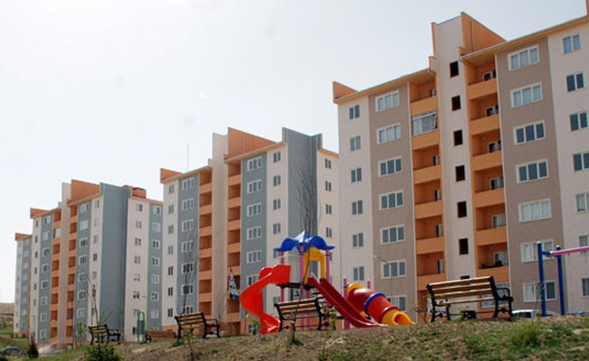 TOKİ'den evi olmayanlara 285 lira taksitle ev!