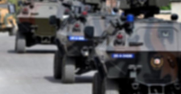 Zırhlı polis aracına bombalı saldırı