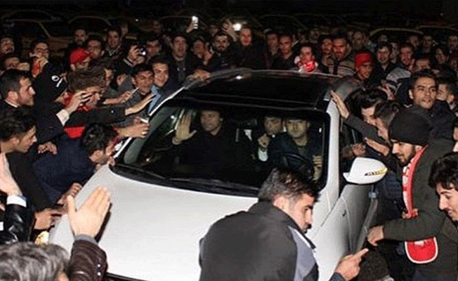 Ertuğrul Sağlam'a İran'da coşku seli