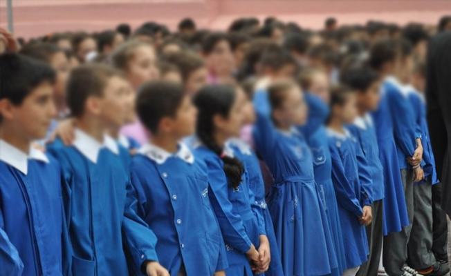 Temizlik görevlisi 3 küçük öğrenciye cinsel istismardan tutuklandı