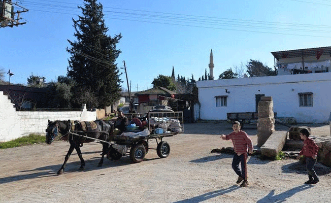 Bayraklarla donattılar!