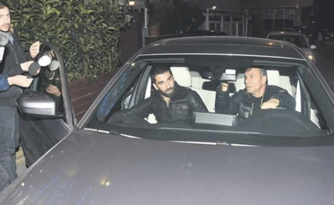 Arda Turan'ın tarzı herkesi şaşırttı!