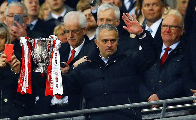 Manchester United’ın kupasının altı buhar oldu uçtu
