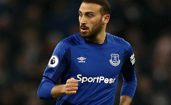 Cenk Tosun oyundan çıkarken yuhalandı