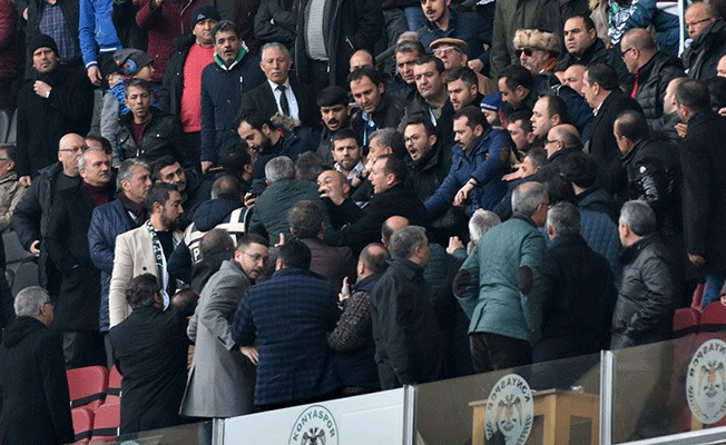 Trabzon-Konya maçında çıkan kavgada hayatını kaybetti!