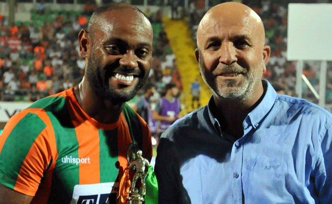 Başkan Çavuşoğlu: Vagner Love için Beşiktaş ile görüştük