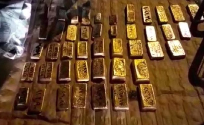 Yolcu otobüsünün buzdolabından 10 milyon TL'lik külçe altın çıktı