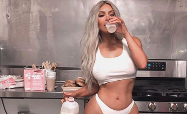 Kardashian’lardan olay yaratan iç çamaşırı tanıtımı!