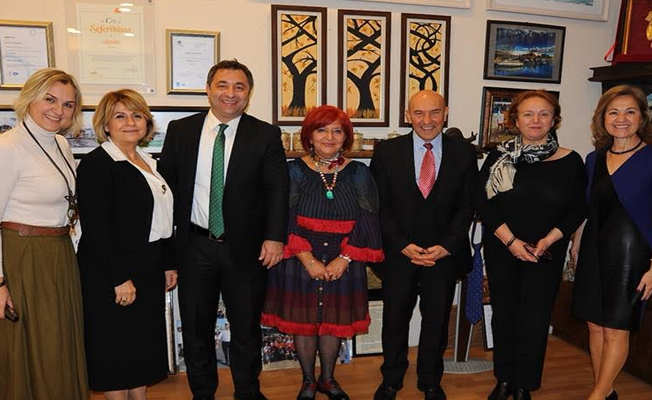 Biz Dünyayız Platformu İzmir'den Londra yolcusu