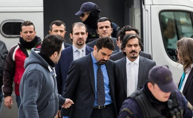 Yunanistan kaçak askerleri iade etmiyor!