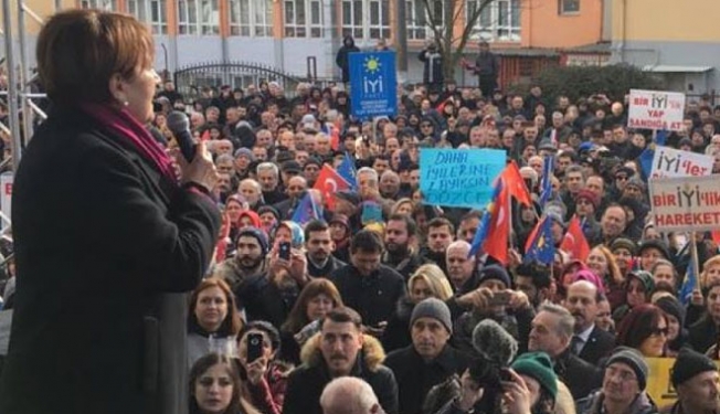 Akşener'den AKP'ye: 'İktidarınız sallanıyor efendiler!'