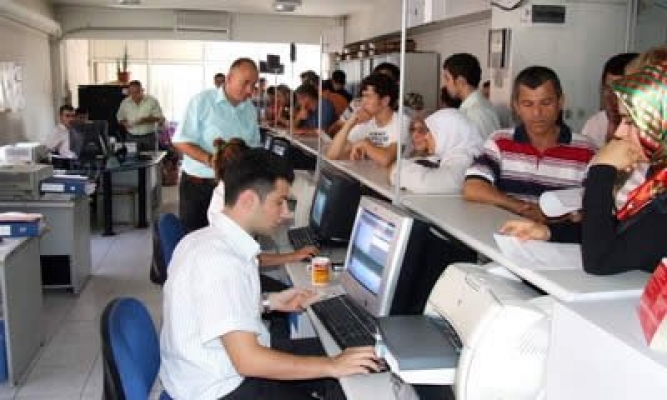 Dedikoduya inandılar,nüfus müdürlüğüne gittiler