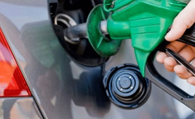 Benzinde rekor: Litre fiyatı...