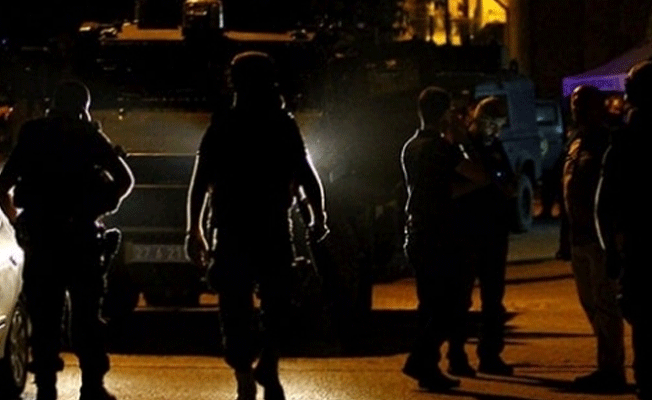 Adana'da karakola bombalı saldırı!