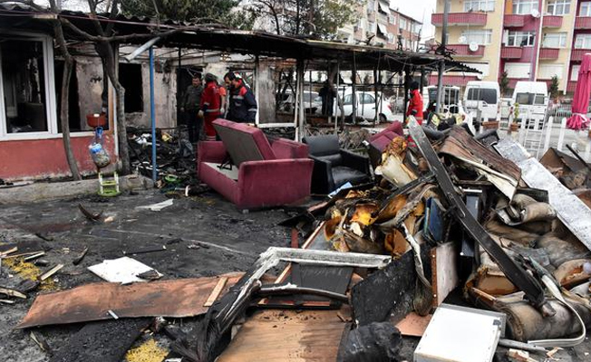 Güngören'de dehşet! Soyamayınca kundakladılar