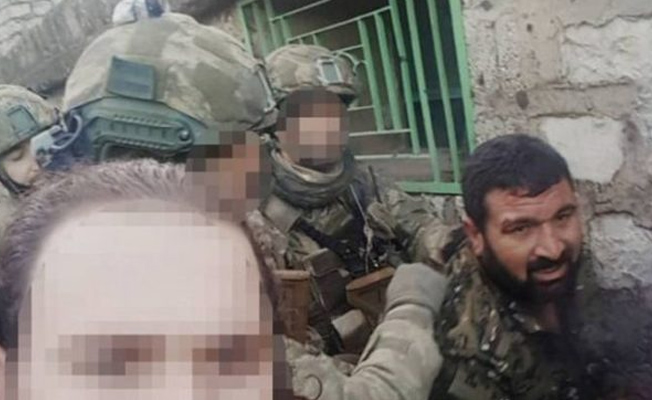 Yakalanan YPG'li böyle ağladı! 'Beni Türk askerine verin'