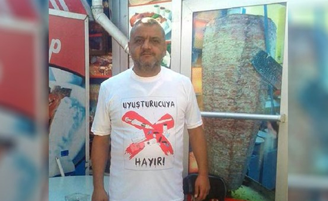Uyuşturucu sanığı 'Uyuşturucuya Hayır' yazılı tişörtle fotoğraf çektirmiş!