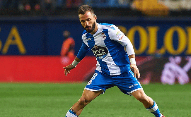 Deportivo taraftarından Emre Çolak'ı üzen pankart
