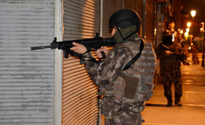 Furkan Vakfı'na operasyon... Alparslan Kuytul gözaltında