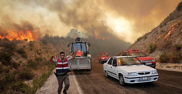 Antalya'da yine orman yangını