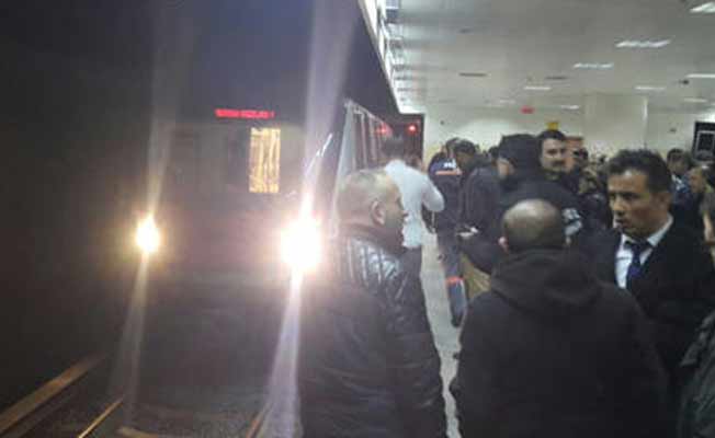Ankara metrosunda hareketli dakikalar: Üniversiteli genç kurtarıldı!