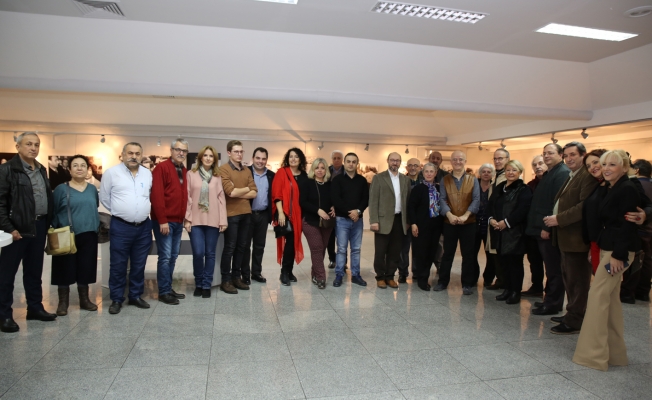 Siyaset insan sanat bu sergide