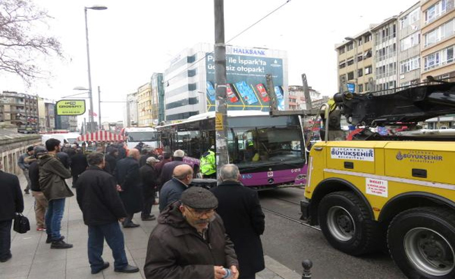 Skandal...İstanbul'da yine otobüs kazası