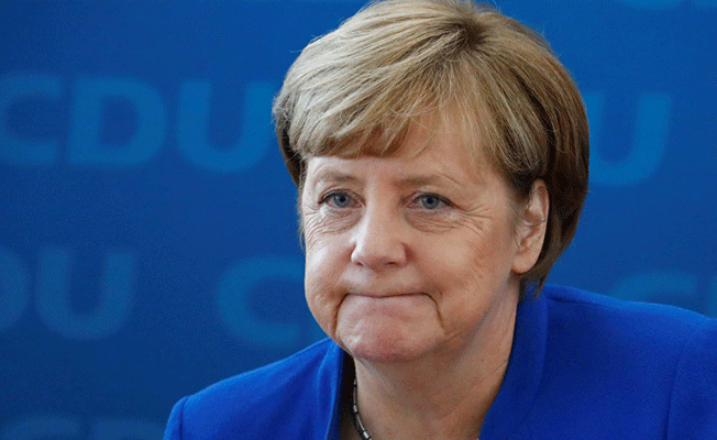 Almanya Merkel'in başbakanlığı konusunda bölündü