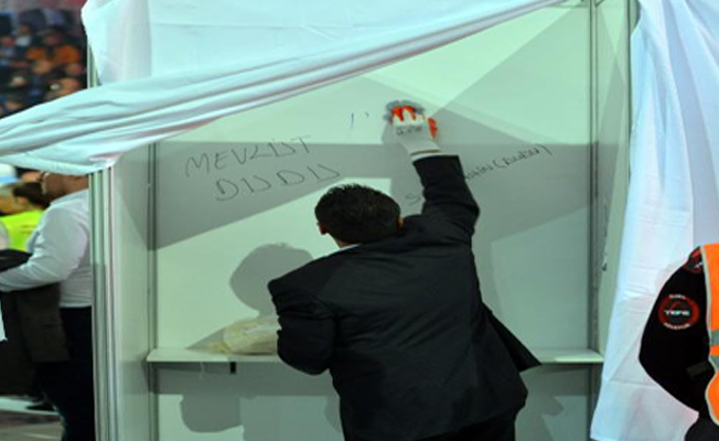 CHP kurultayında tinerli temizlik