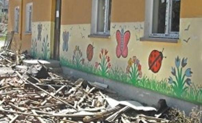 İsrail güçleri Filistinlere ait okulu yıktı