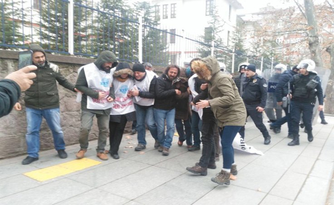 Ankara'da eylem yapan sendikaya gazlı müdahale