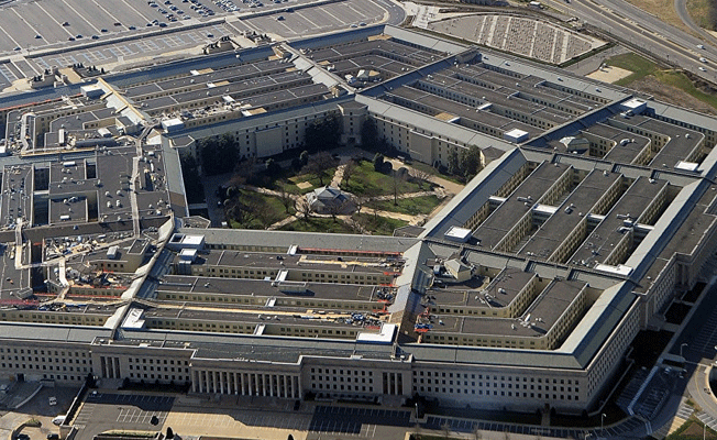 Pentagon'un hesaplarında 900 milyon dolarlık 'kaçak'