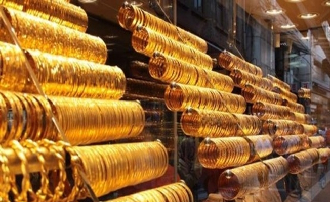 Sahte altın olduğunu kimse anlayamadı... Dolandırıldı