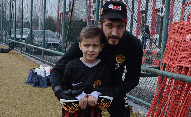 Eskişehirspor, minik taraftarın hayalini gerçeğe dönüştürdü