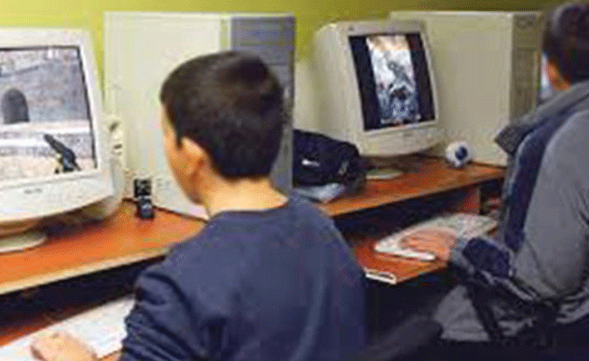 18 yaşın altındakilere internet kafe yasağı