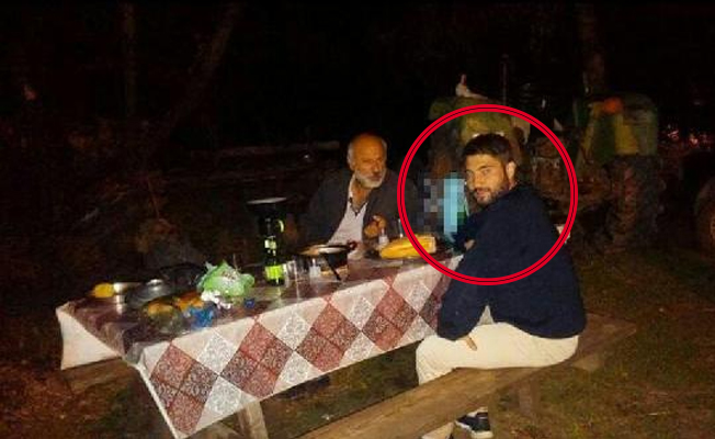Oğlunu başından 3 el ateş ederek başından vurdu