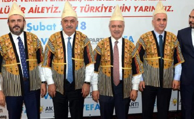 AKP'li isimler 'çete' kıyafeti giydi