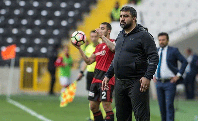 Ümit Özat isyan etti: O zaman biz figüranız